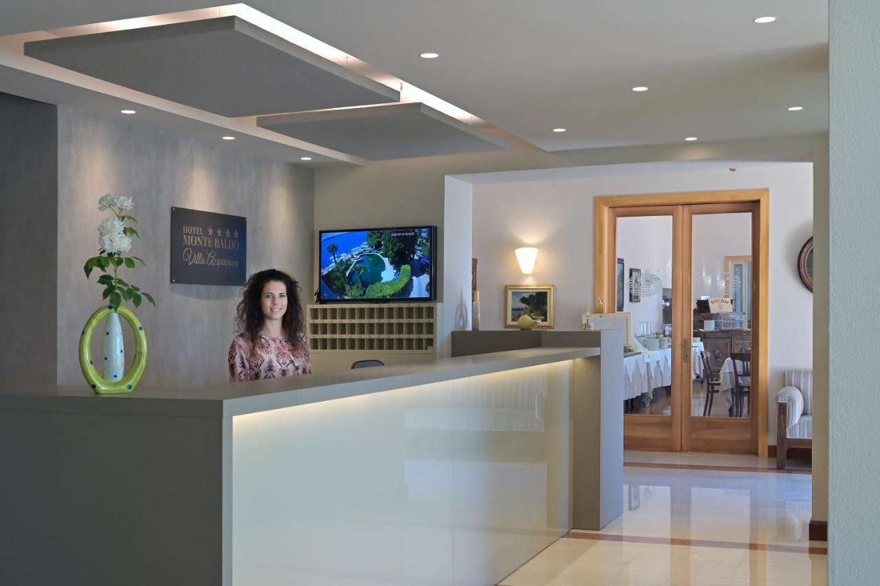 Hotel Monte Baldo E Villa Acquarone 加尔多内-里维耶拉 外观 照片