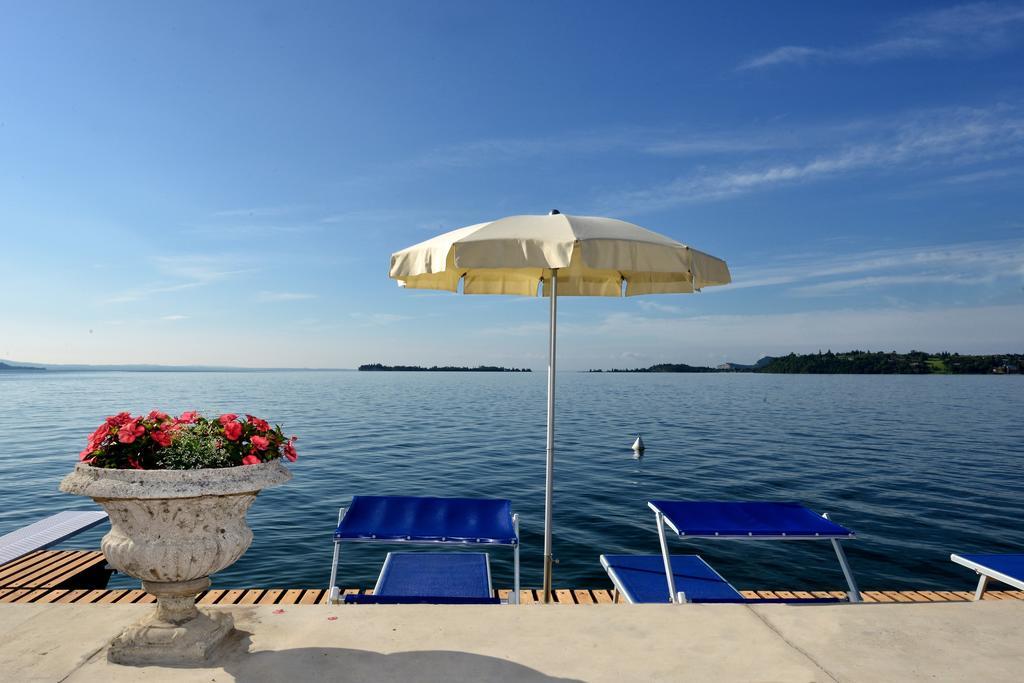 Hotel Monte Baldo E Villa Acquarone 加尔多内-里维耶拉 外观 照片