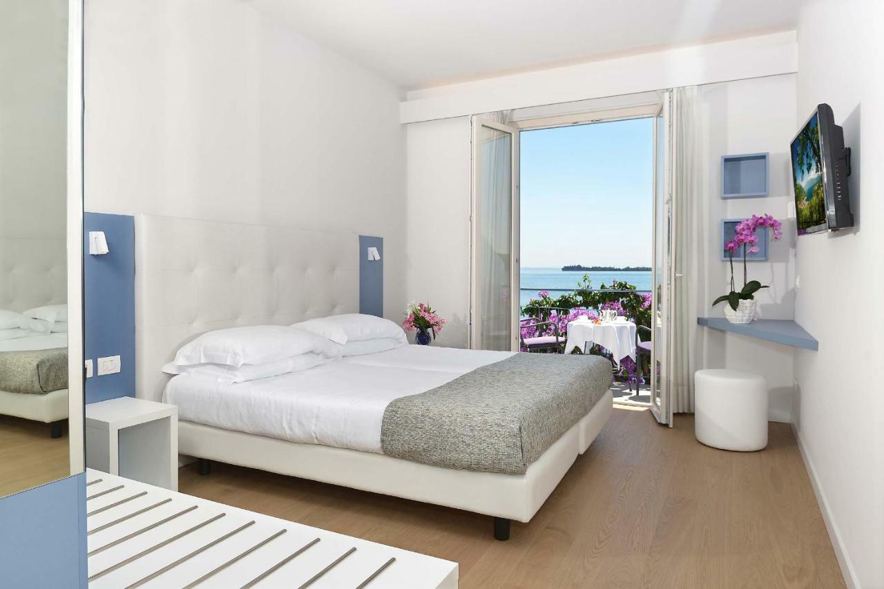 Hotel Monte Baldo E Villa Acquarone 加尔多内-里维耶拉 外观 照片